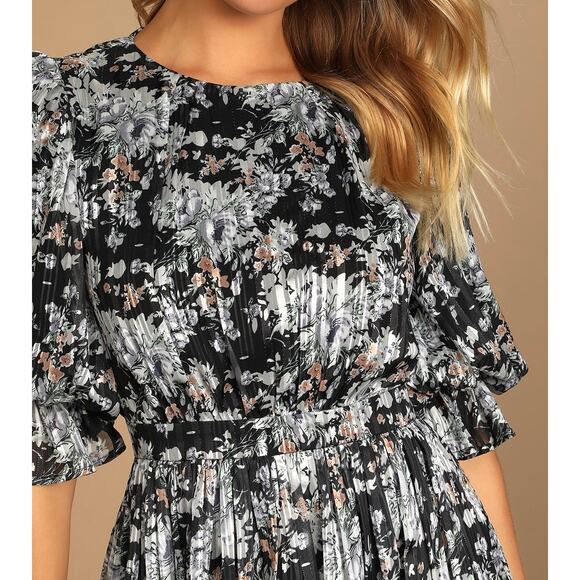 LULUS Pleasing To The Eye Floral Skater Mini Dress Small S - Picture 2 of 11